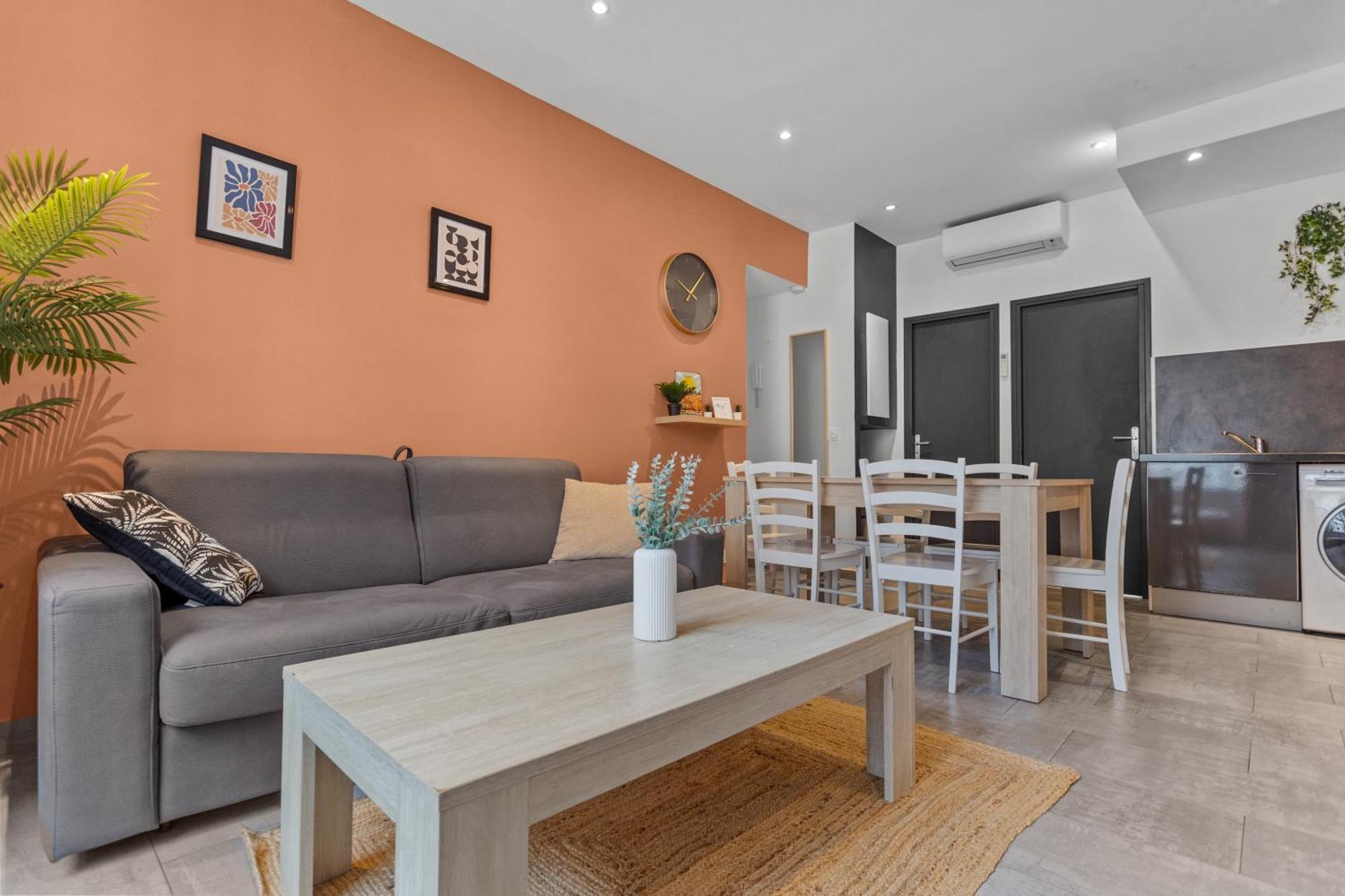 Apartment Modern Located In Cannes