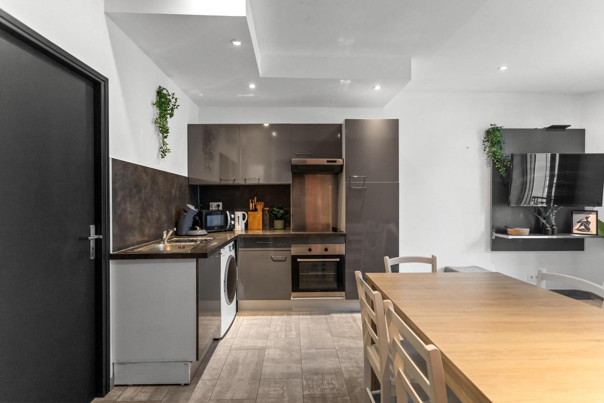Modern Located In Cannes