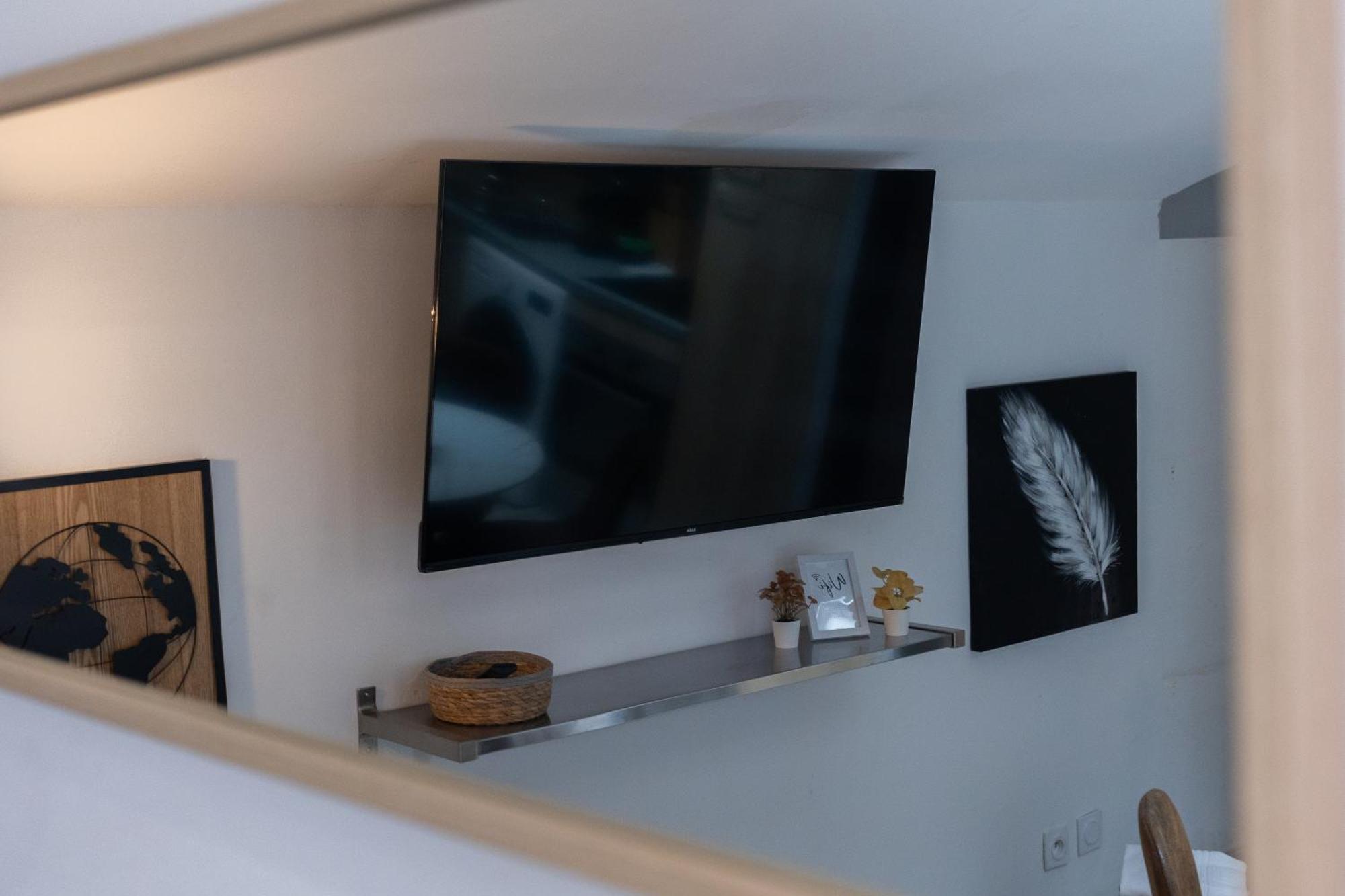 Apartment Modern Located In